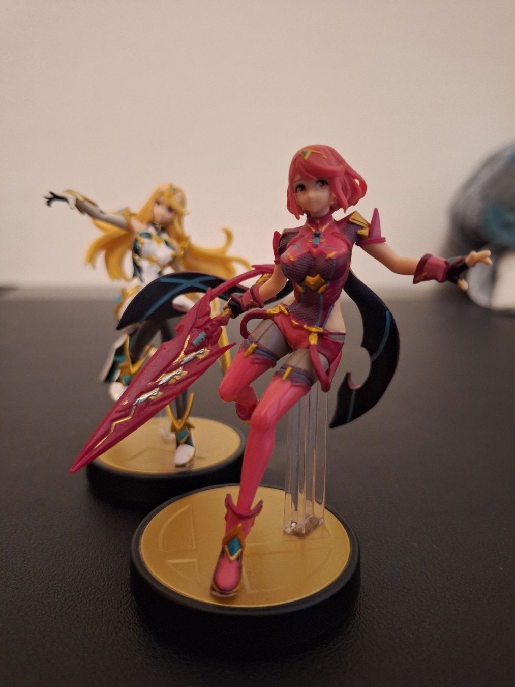 Nintendo Statuette: Amiibo Pyra & Mythra Xenoblade Chronicles 2 Figures – Nuovo (secondo la descrizione) da Biel/Bienne venduto da Seyran 1