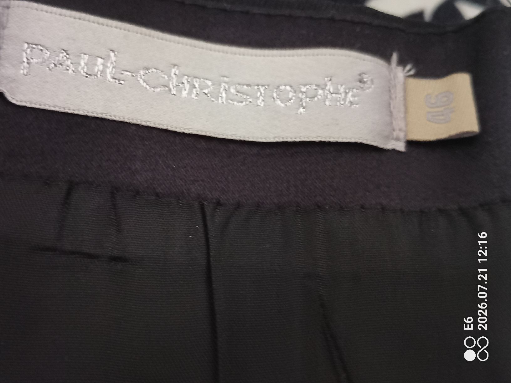 Kleider: Elegantes Stretchkleid – Gebraucht aus Zürich von Mitzi6 4