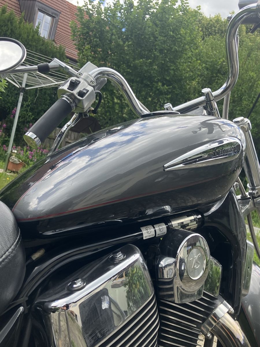 Suzuki Chopper: Suzuki Intruder Vs 1400 – Usato da Seuzach venduto da nns_y9rv 4