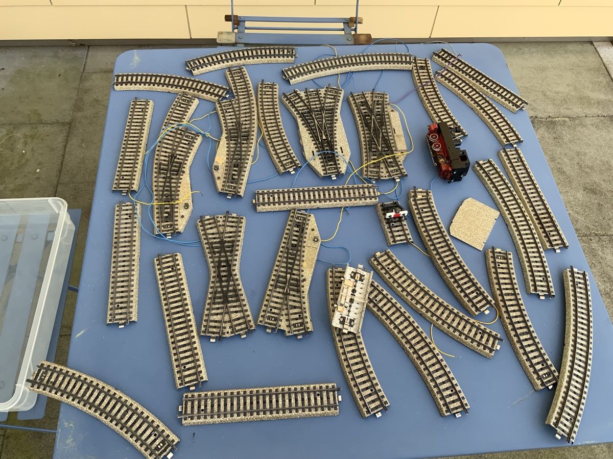 Märklin Modellini di ferrovie: Märklin Eisenbahn – Usato da Niederuzwil venduto da Miami1999