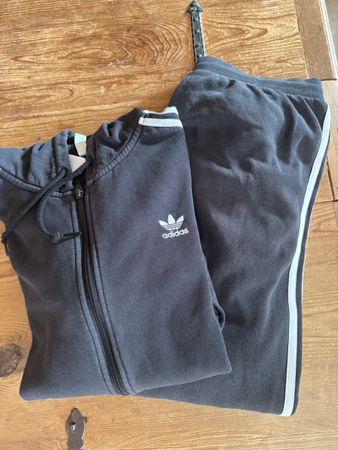 Adidas Trainer schwarz Gr.M 