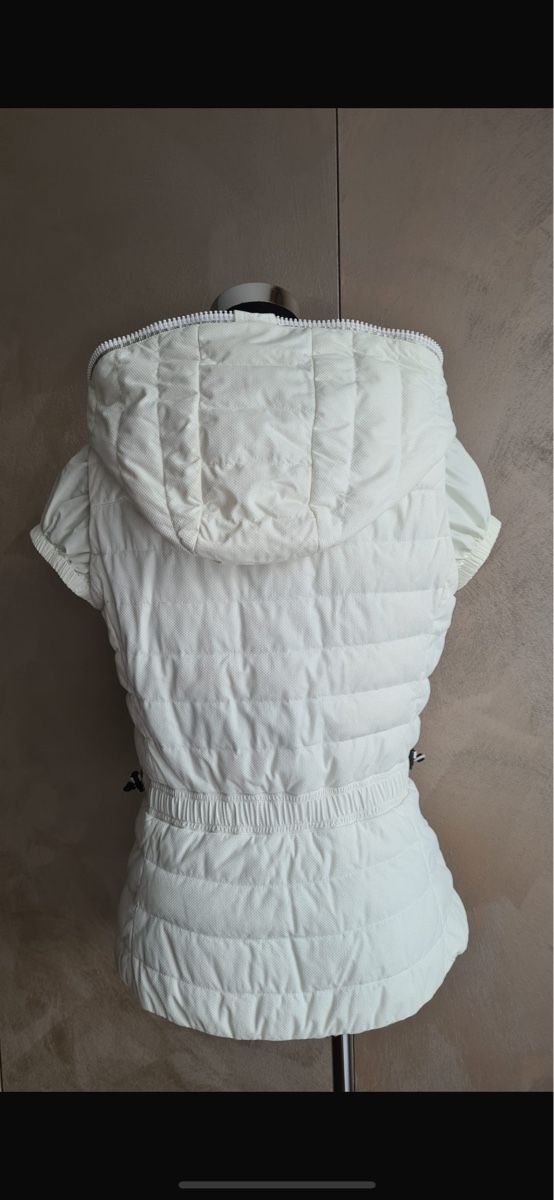 Moncler Gilets & Westen: Gilet von Moncler – Gebraucht aus Widnau von Sheleila 2