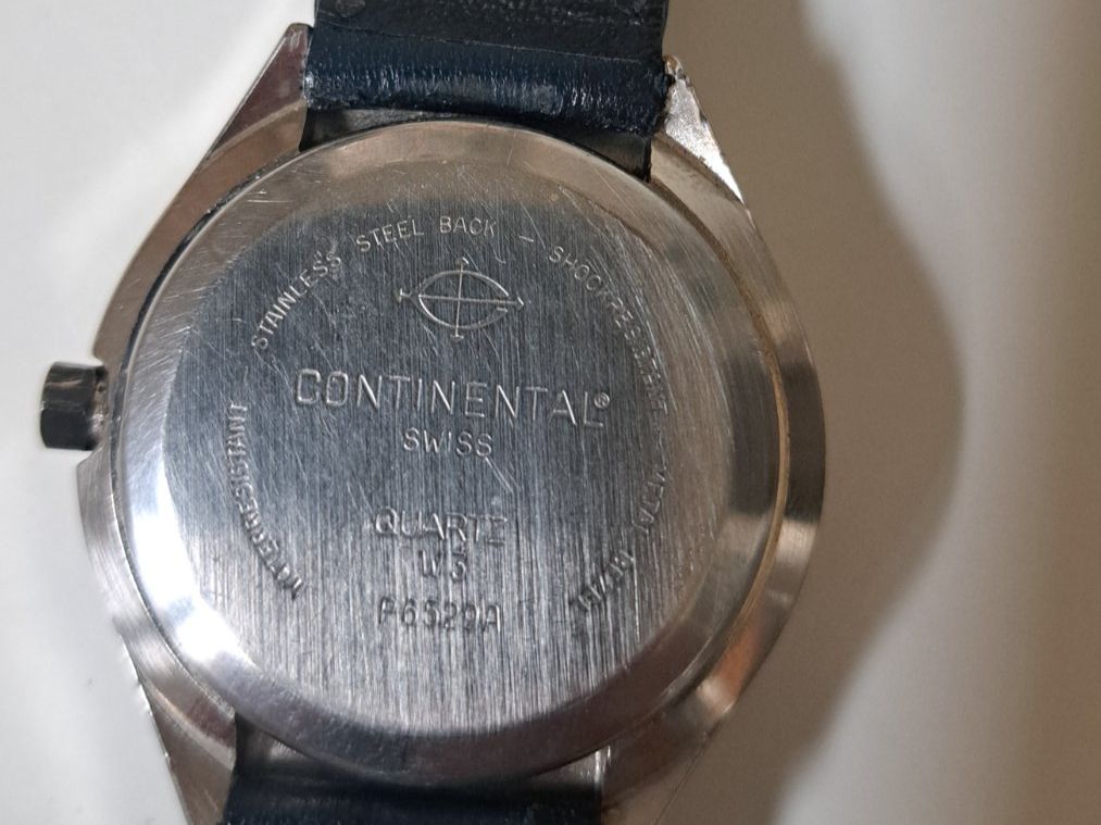 Continental Orologi: Montre Continental electronic bracelet cuir noir ... – Usato da Clarens venduto da mig_f5z9 2