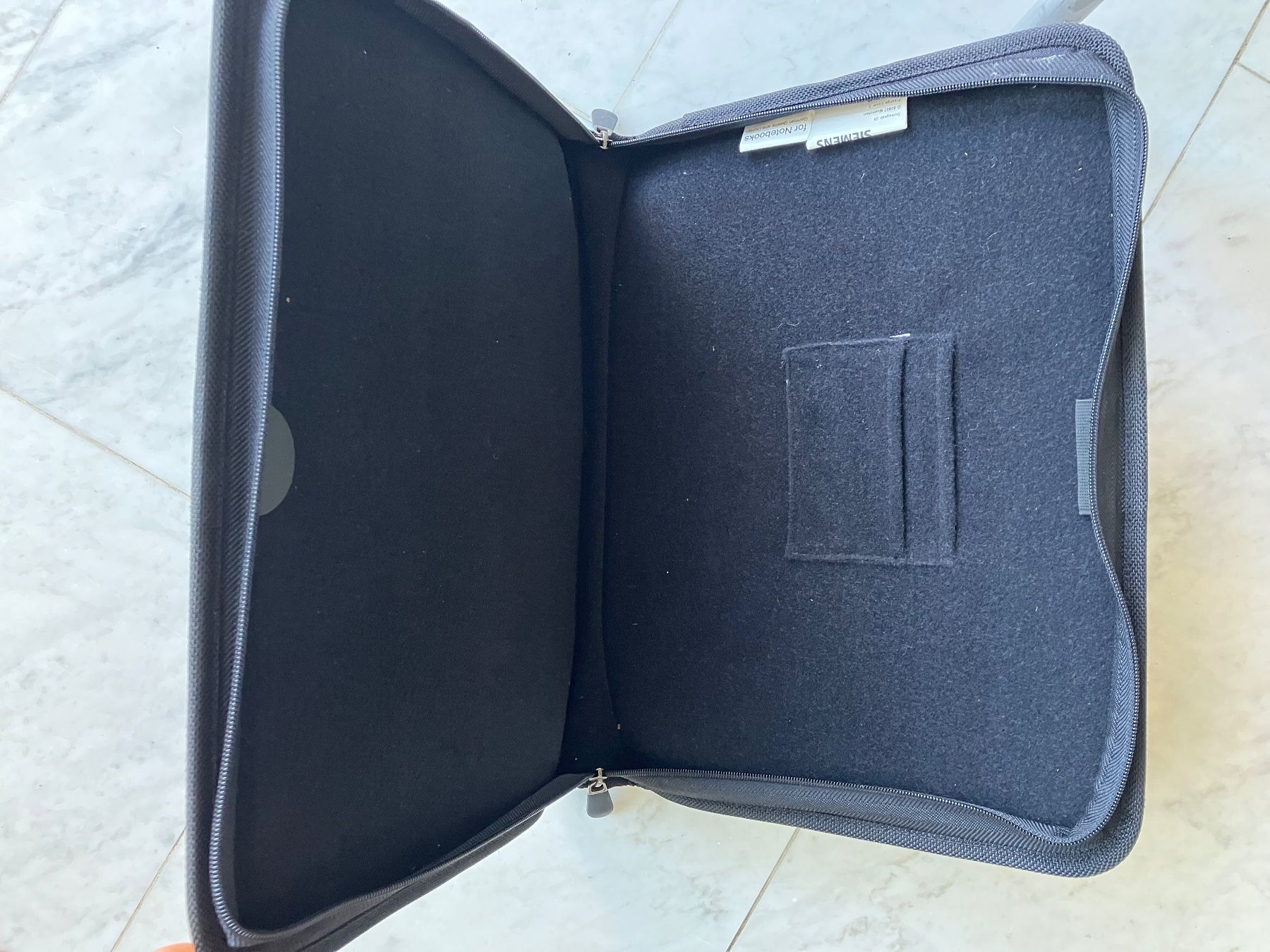 Fujitsu Borse: Laptoptasche schwarz neu – Usato da Boll venduto da Maigloeckchen 1