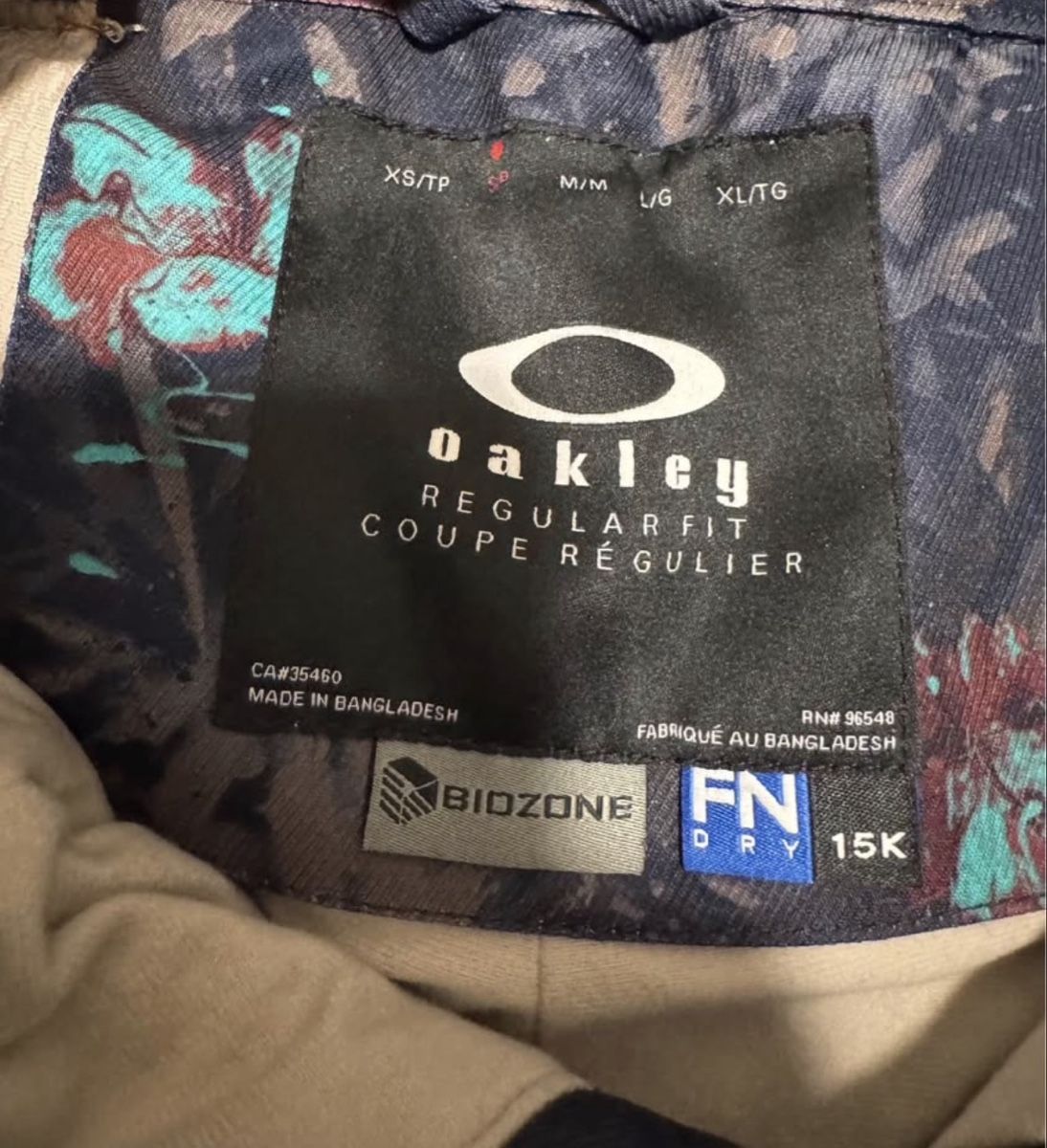 Oakley Completi & Tailleur: Oakley Damen Skianzug S/M – Usato da Märstetten venduto da hlacika88 2