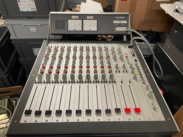 Studer Console di mixaggio: Studer 169 Mischpult – Usato da Suhr venduto da Audiobruno