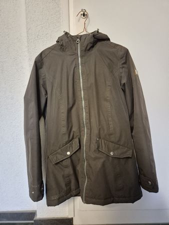 schöne olivgrüne Regenjacke