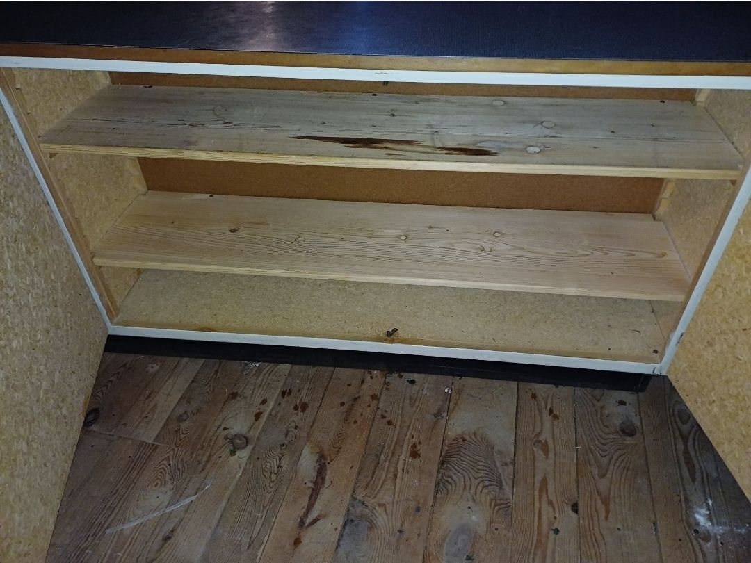 Schränke: Vintage Sideboard, Küchenschrank Retro – Gebraucht aus Flaach von ker_6ml7 4