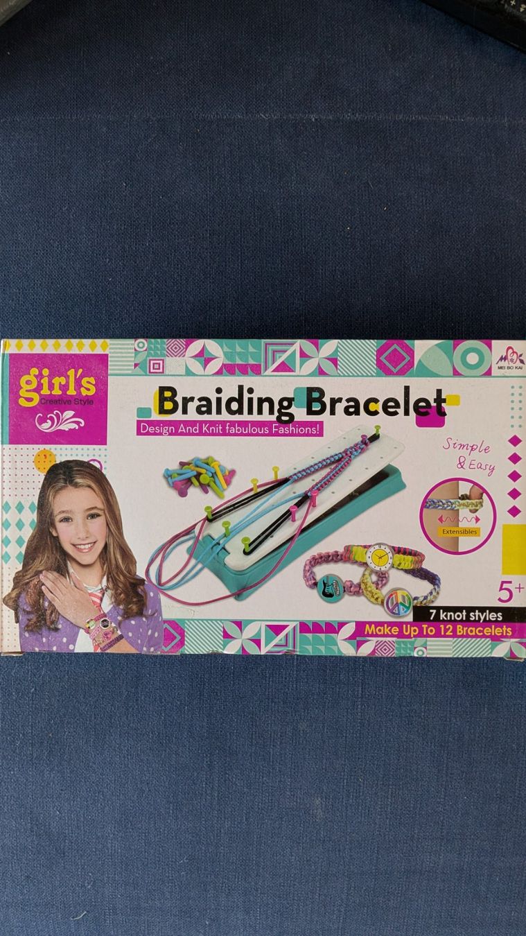 Kit bricolage: Braiding Bracelet Kit – Usato da Zürich venduto da epopeyaodisea