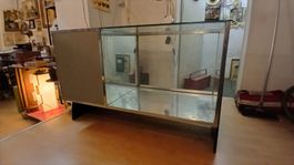 Vintage Ladentheke Glasvitrine mit Kasse – 1950er Jahre