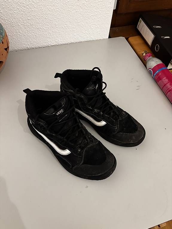 Scarpe da uomo: Vans Winter Schuhe – Usato da Oberwil-Lieli venduto da kaj_ng8x 1