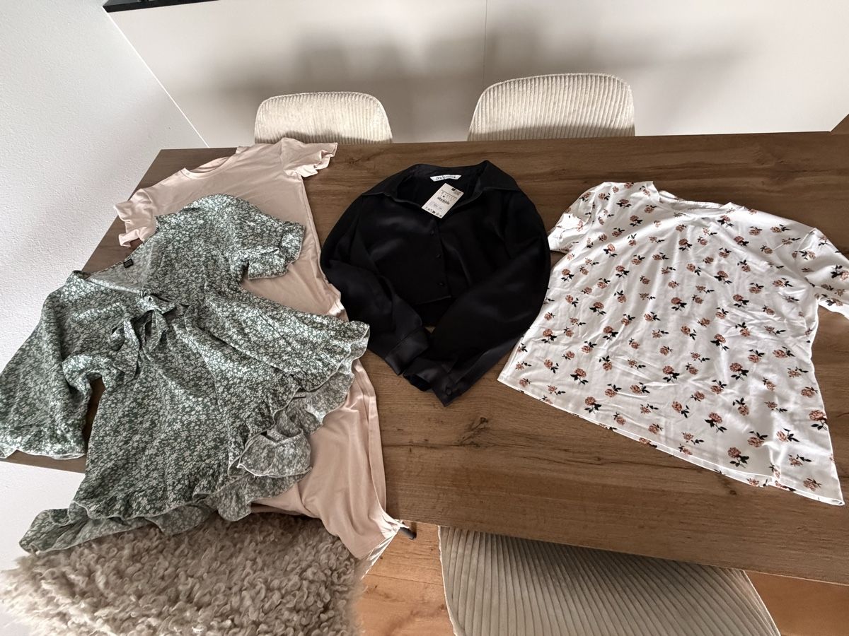 Lots de vêtements: kleiderpaket gr.s – D'occasion à Hohenrain par Flysohighmybutterfly 1