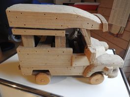 Afrikanische Deko-Lorry Tro-Tro aus sehr leichtem Holz (GH)