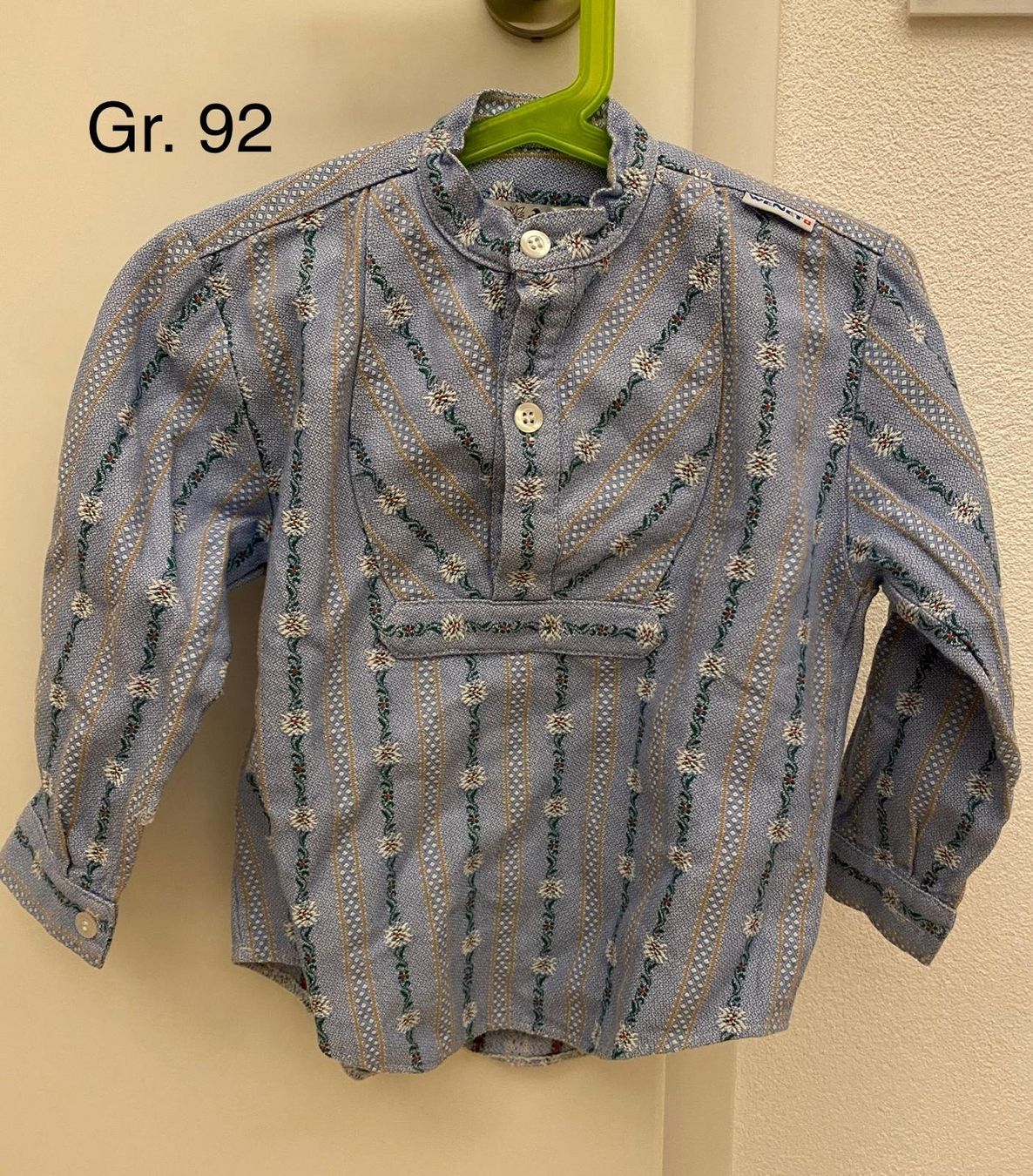 Hemden, T-Shirts & Polos: Edelweisshemd Gr. 92 – Gebraucht aus Gais von fam_bt2g