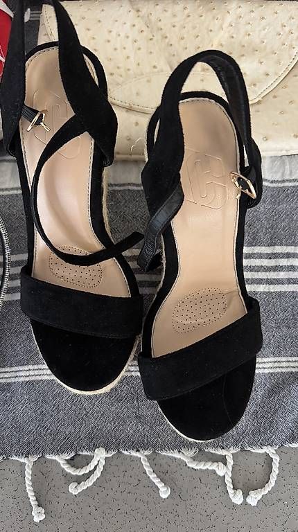 Scarpe da donna: Wedges - bequem & stylisch – Usato da Schlieren venduto da _lgv