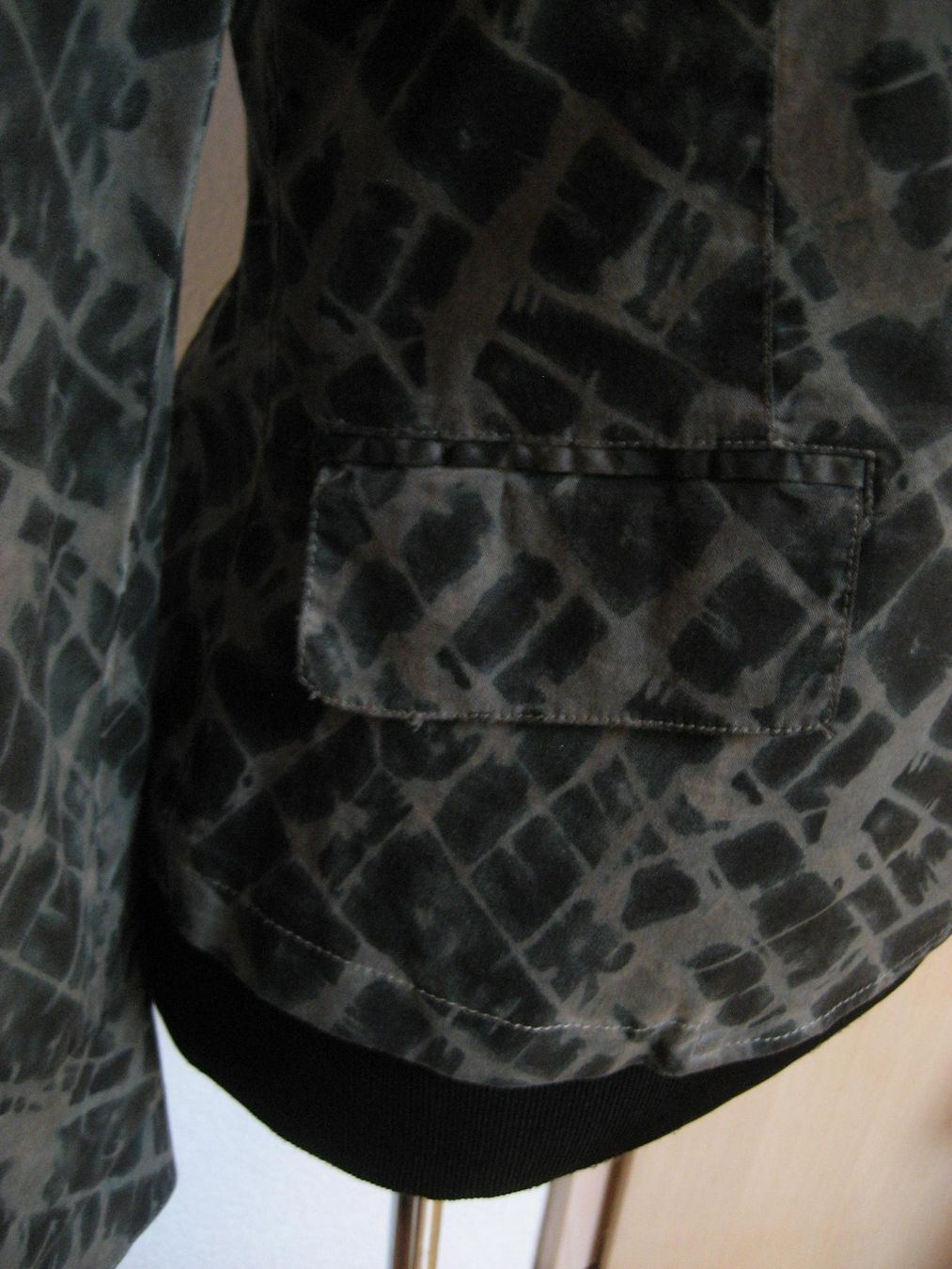 Nile Giacche: Veste stretch Nile taille S, neuve – Nuovo e nell'imballaggio originale da Delémont venduto da marryb 2