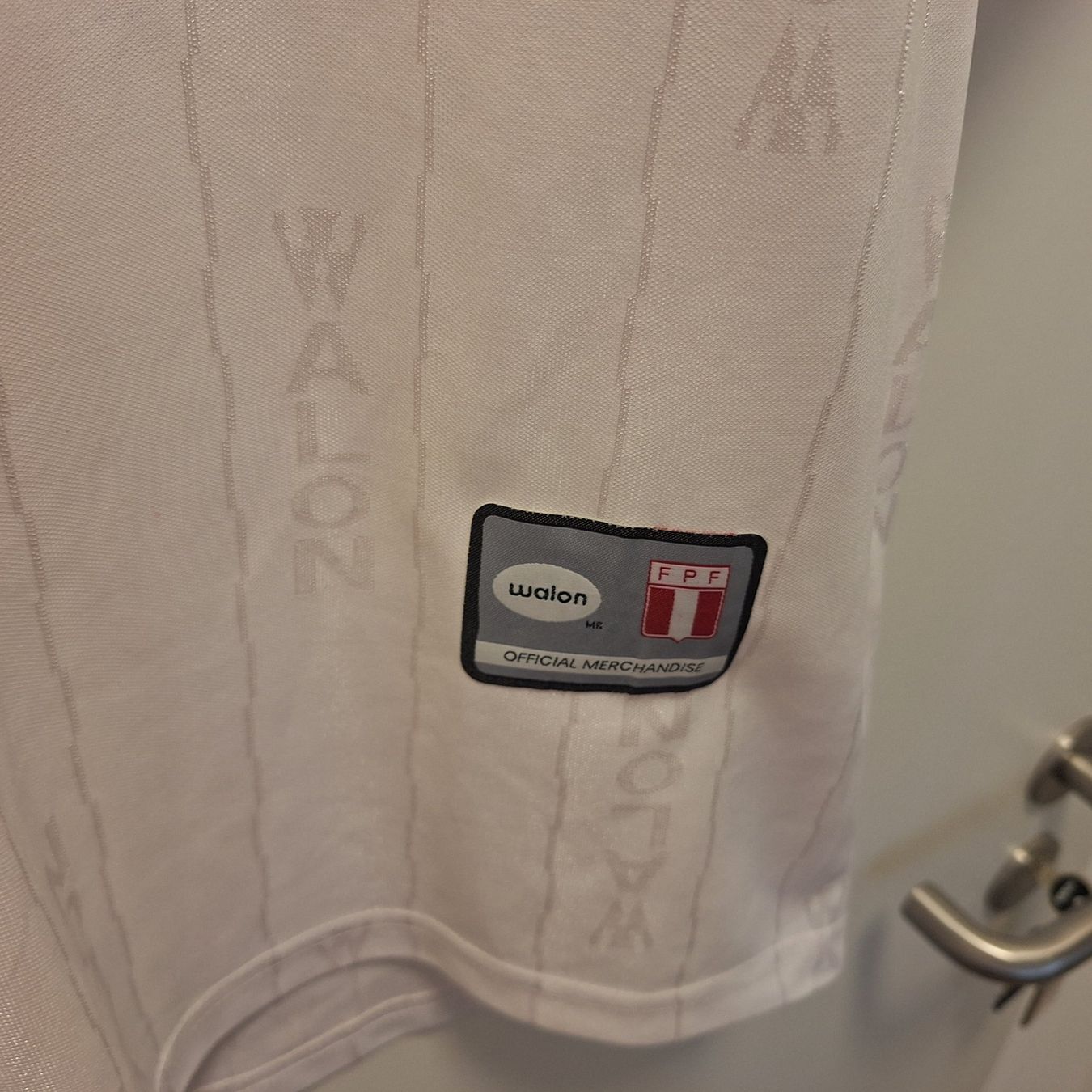 Canottiere & Pantaloni: Walon Peru Seleccion Home Vintage L – Usato da Bellinzona venduto da LA-ropa-de-Juan 3