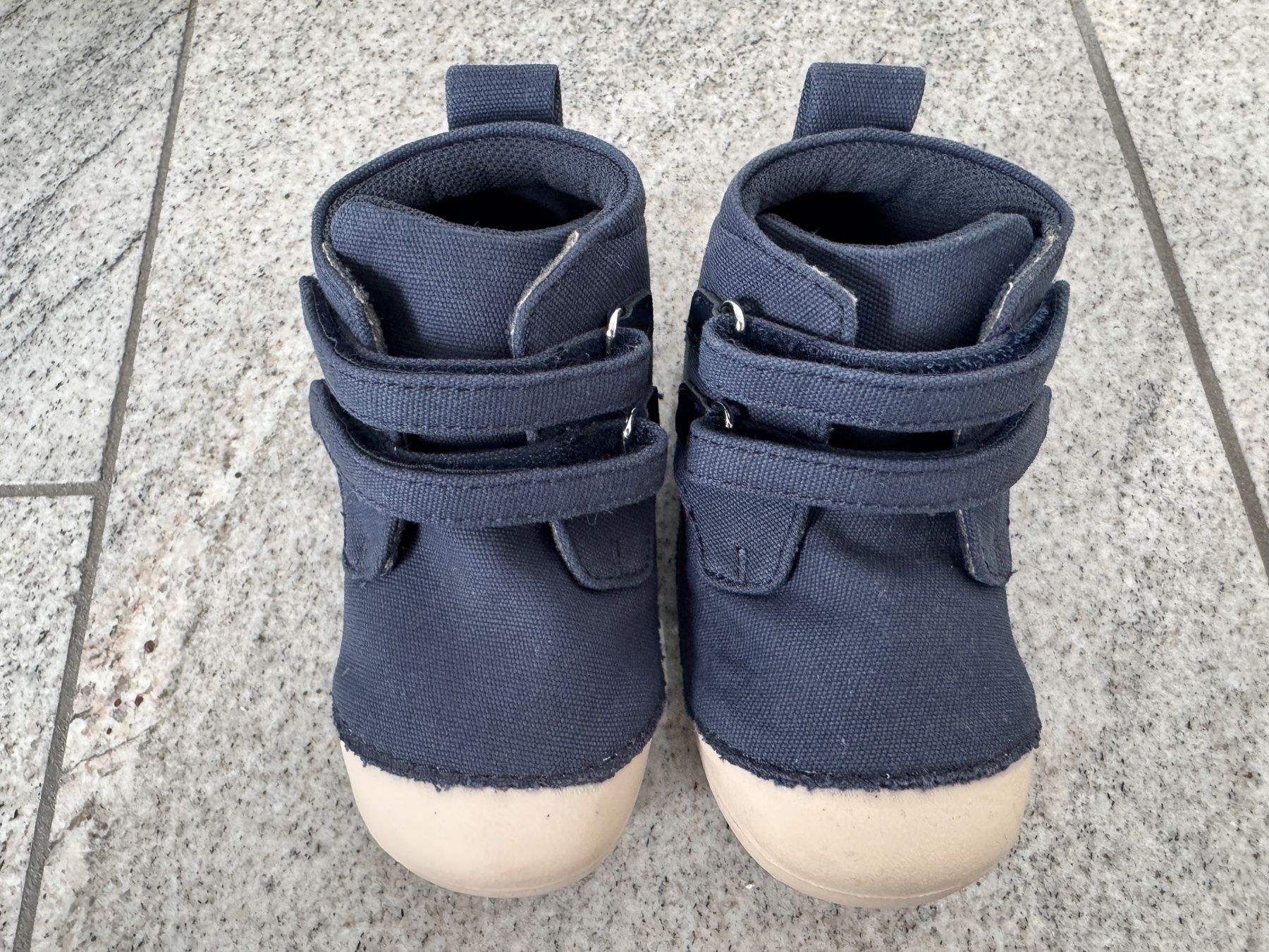 Scarpe per ragazzi: Neu** Hausschuhe Kinder Gr. 25 – Nuovo e nell'imballaggio originale da Zollikon venduto da Krenapf 1