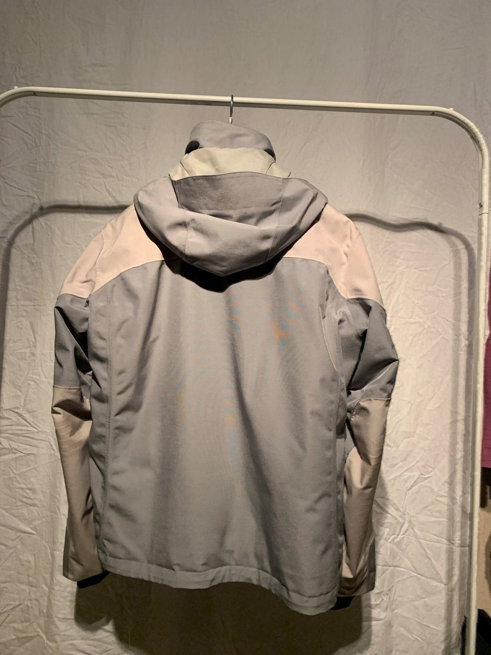 Armani Vestes: Emporio Armani  Ski-Jacke – D'occasion à Frenkendorf par Sakima1 1