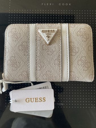GUESS Geldbörse