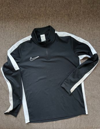 Sport-Set Jungen Gr. M – Nike, Adidas, Brugi