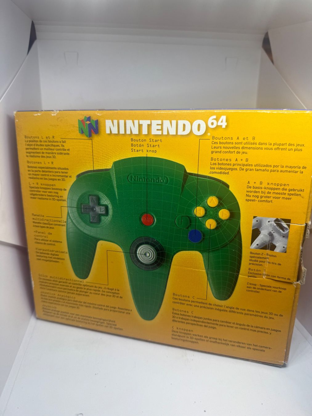 Nintendo Controller: N64 Controller grün OVP – Usato da Dietlikon venduto da NESFEVER 2