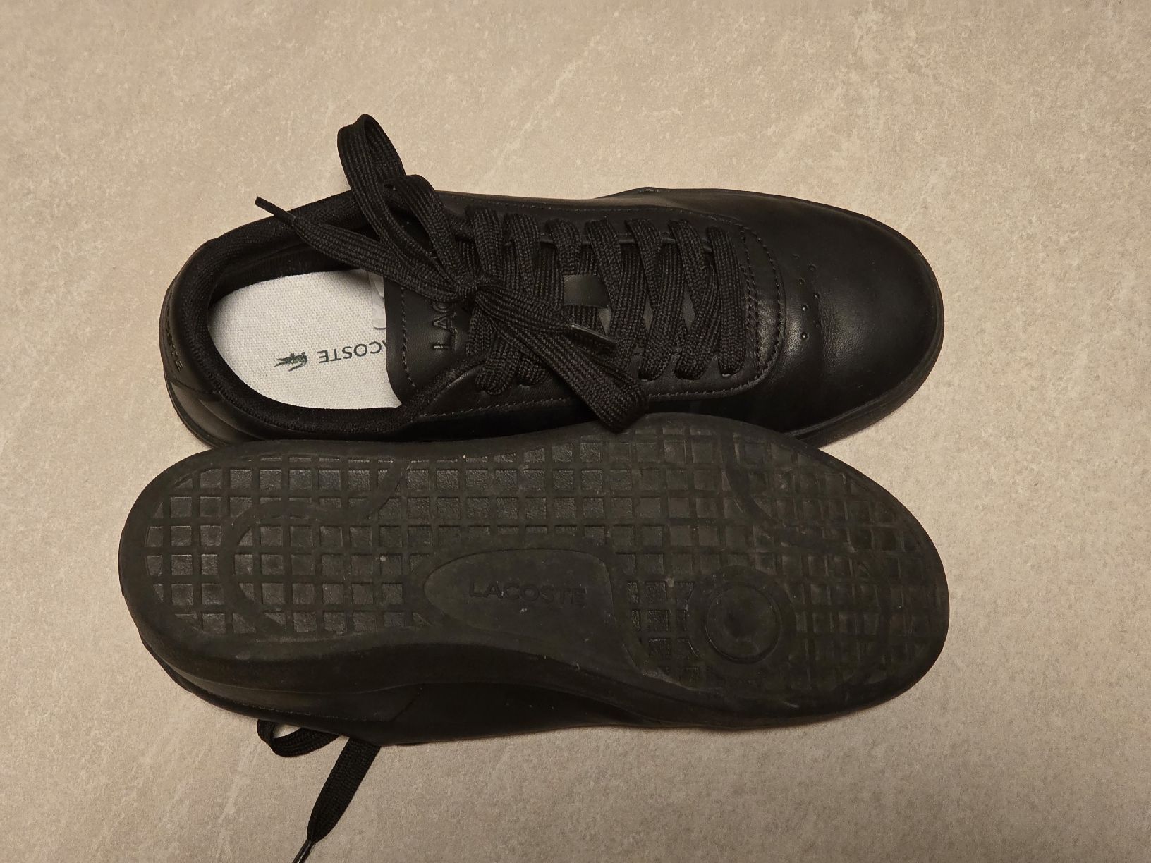 Lacoste Scarpe da donna: Lacoste Sneaker low - black Grösse 39 – Usato da Brugg AG venduto da Kitycity 2