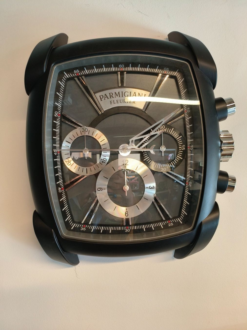 Orologi da terra & Orologi da parete: Parmigiani – Usato da La Chaux-de-Fonds venduto da curtitswisswatches