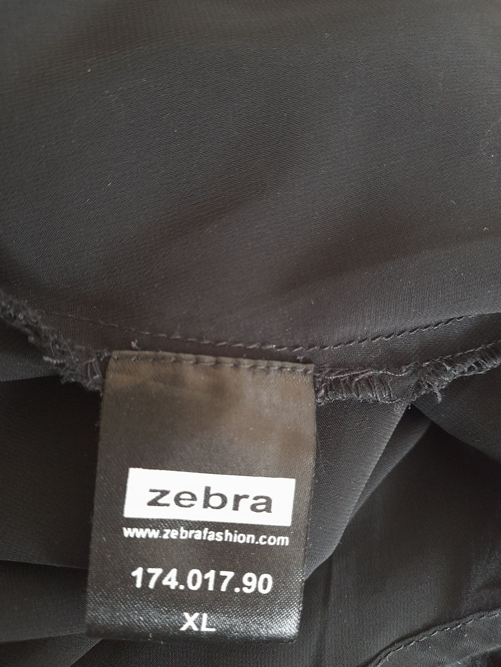 Zebra Vestiti: Kleid . Zebra . XL . mit schönen Details . – Usato da Leuggelbach venduto da schmetterlings-fee 5