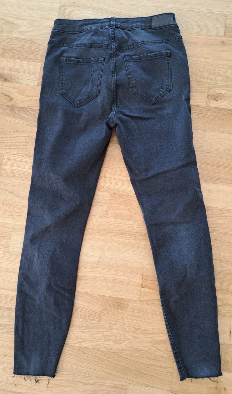 Jeans: Schwarze Jeans von Amisu / Gr. 30 – Neu (gemäss Beschreibung) aus Luzern von Salemanlu 1