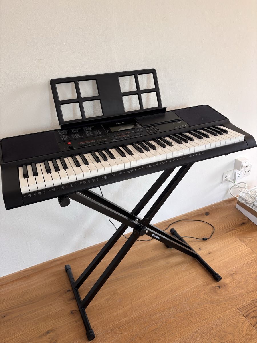 Casio Musikinstrumente: Casio CT-X700 Keyboard with Stand – Gebraucht aus Uster von ulg_d6zl 1