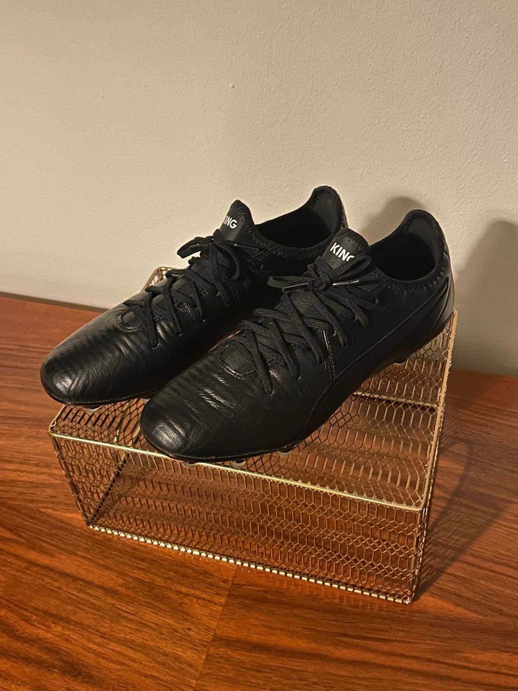 Puma Herrenschuhe: Puma King Pro FG, schwarz, EU 43 / UK 9 – Gebraucht aus Zürich von emkay13