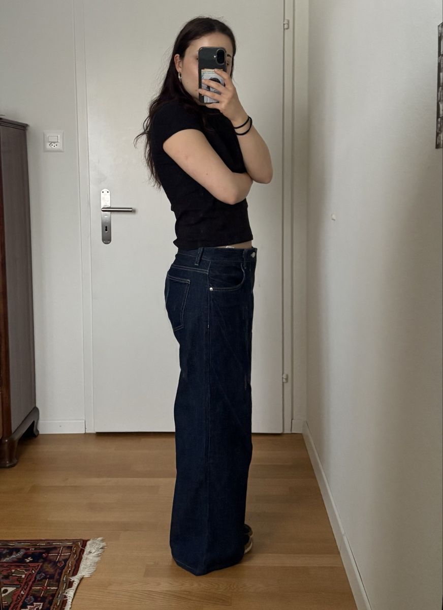 Bershka Jeans: dark washed jeans – Gebraucht aus Luzern von cedrineeeez 1