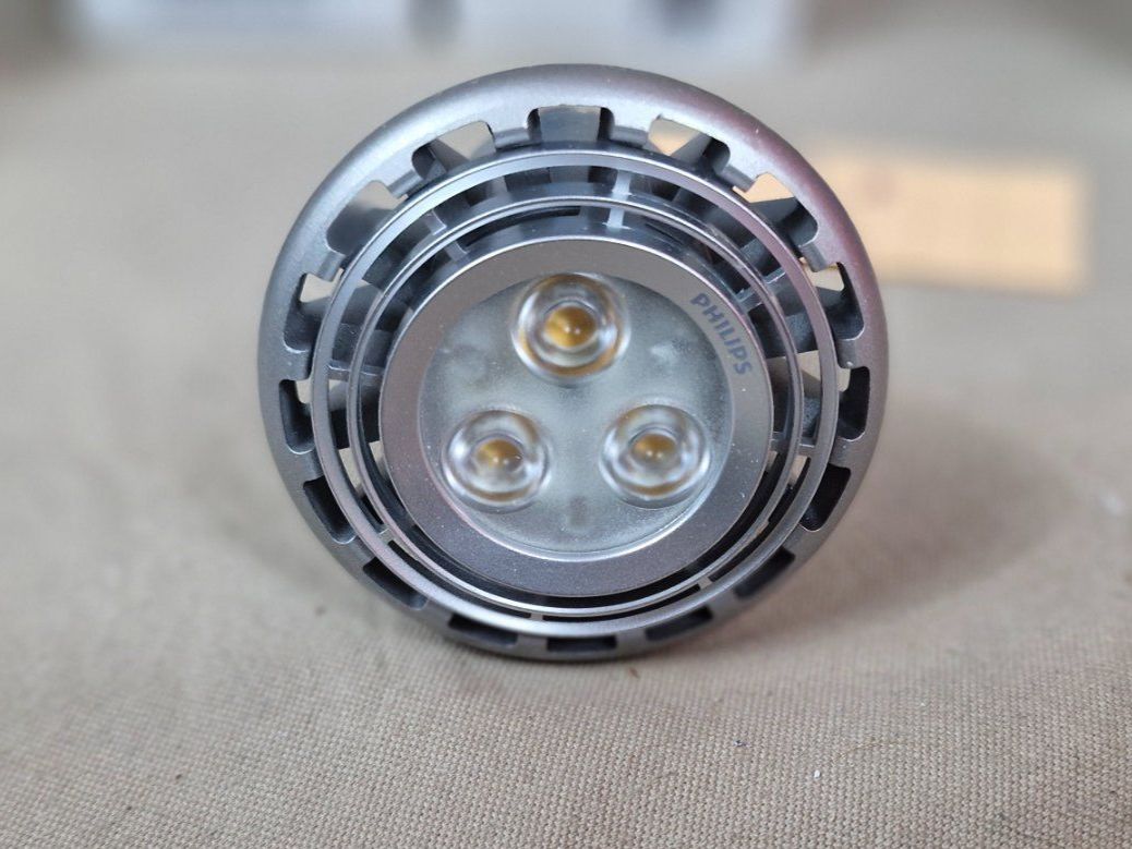 Philips Lampade: Philips Master LED Spot 7W (50) – Nuovo e nell'imballaggio originale da Dorf venduto da Zur-Lingg 7