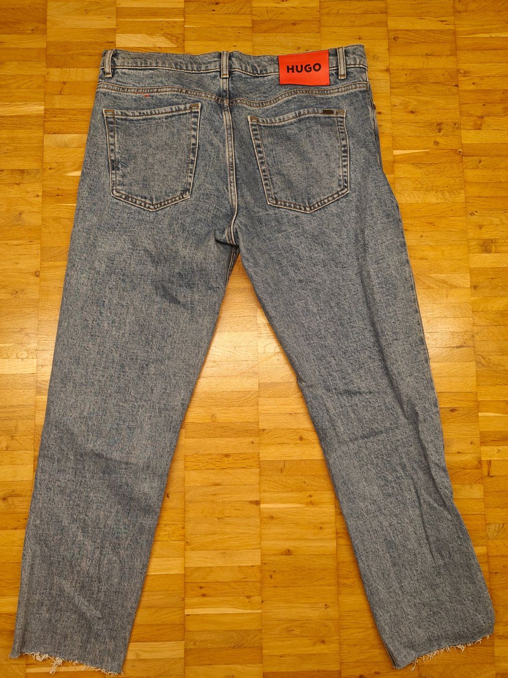 Hugo Boss Jeans: Hugo Jeans  Grösse 32/32 – Usato da Zürich venduto da Rennmaus33 1