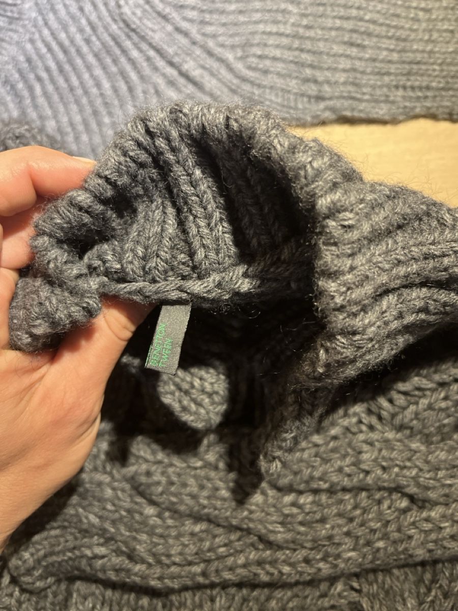 Benetton Pullover & Sweatshirts: Benetton Pullover grau Grobstrick Set zwei Stück – Neu (gemäss Beschreibung) aus Emmenbrücke von Van92 1