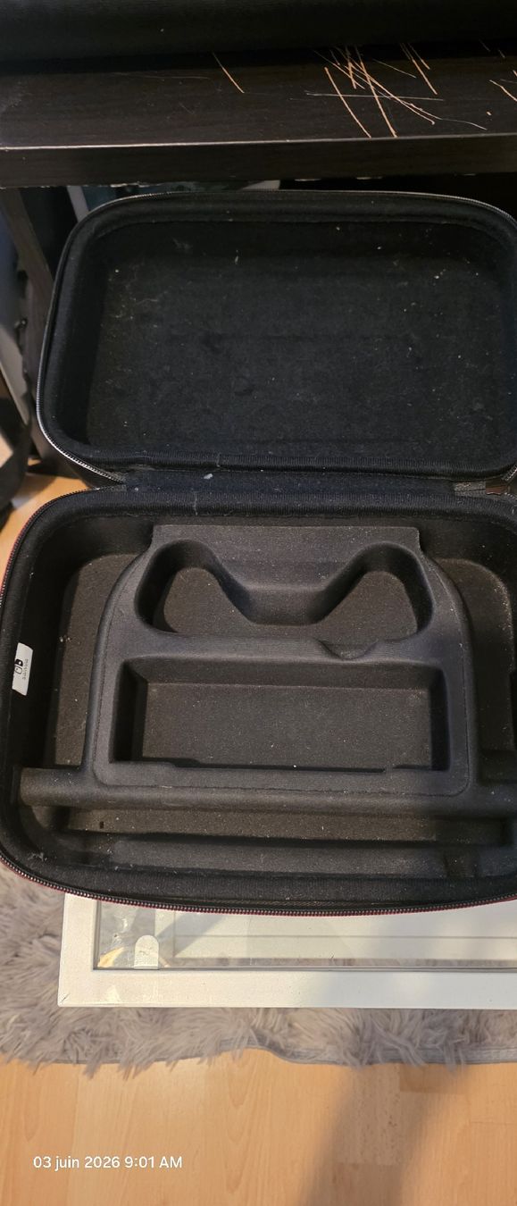 Nintendo Spiele: Étui Nintendo Switch + lot accessoires divers – Gebraucht aus Avully von ber_5ryd 3