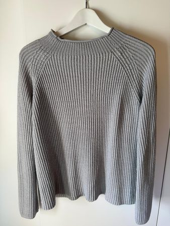 Pullover grau