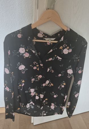 Damenbluse, Schwarz blumig, Grösse S