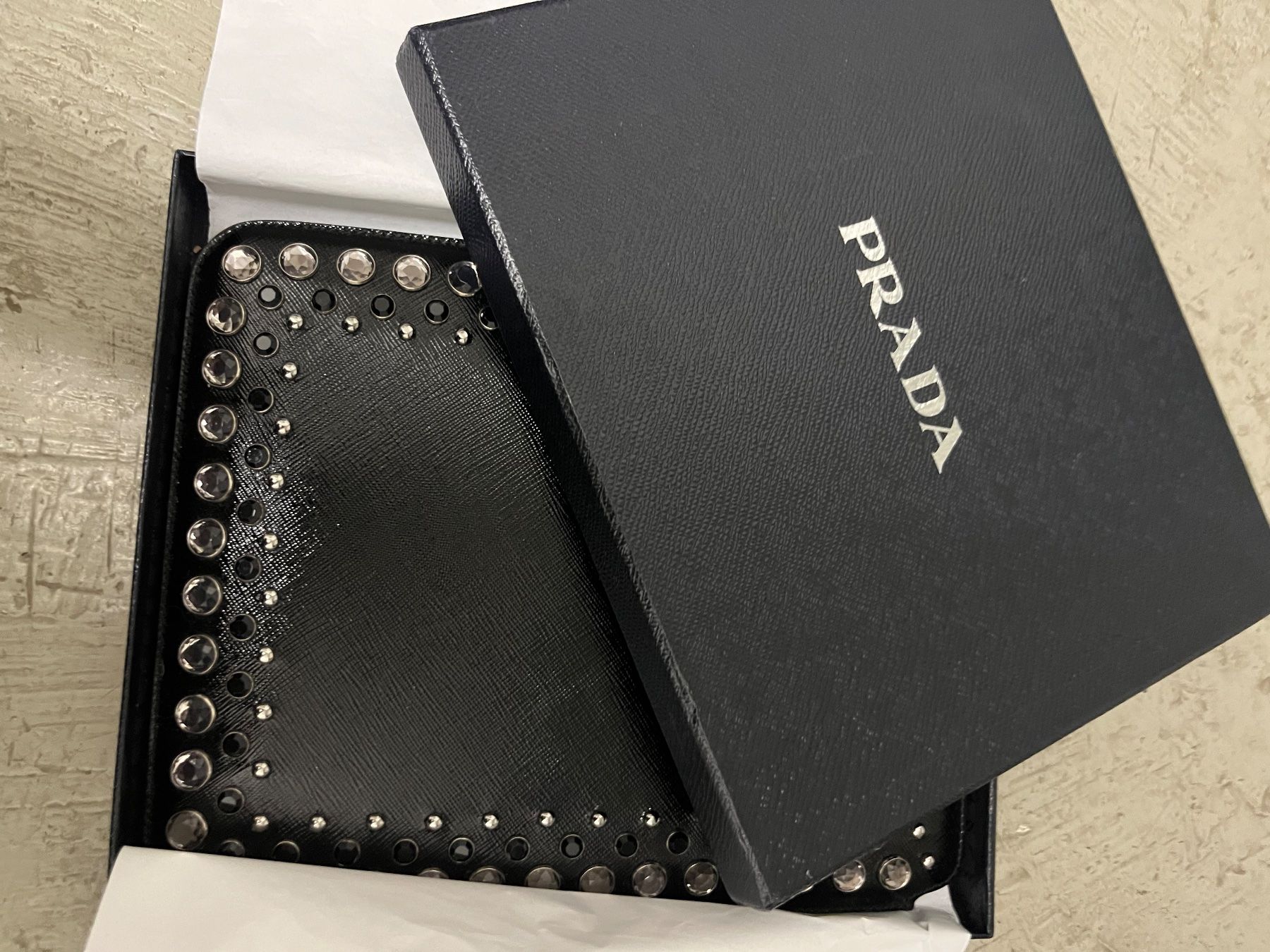 Prada Altro in  Abbigliamento & Accessori: Prada Pouch NERO SAFFIANO VERNIC Pouch neuwertig – Nuovo e nell'imballaggio originale da Zürich venduto da bet_m5kn 3