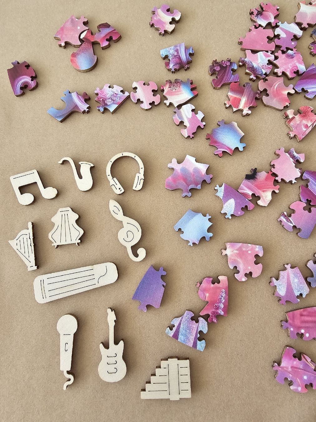 Puzzles: Kleines Holzpuzzle "Einhorn" – Neu (gemäss Beschreibung) aus Bütschwil von Taranabo 2