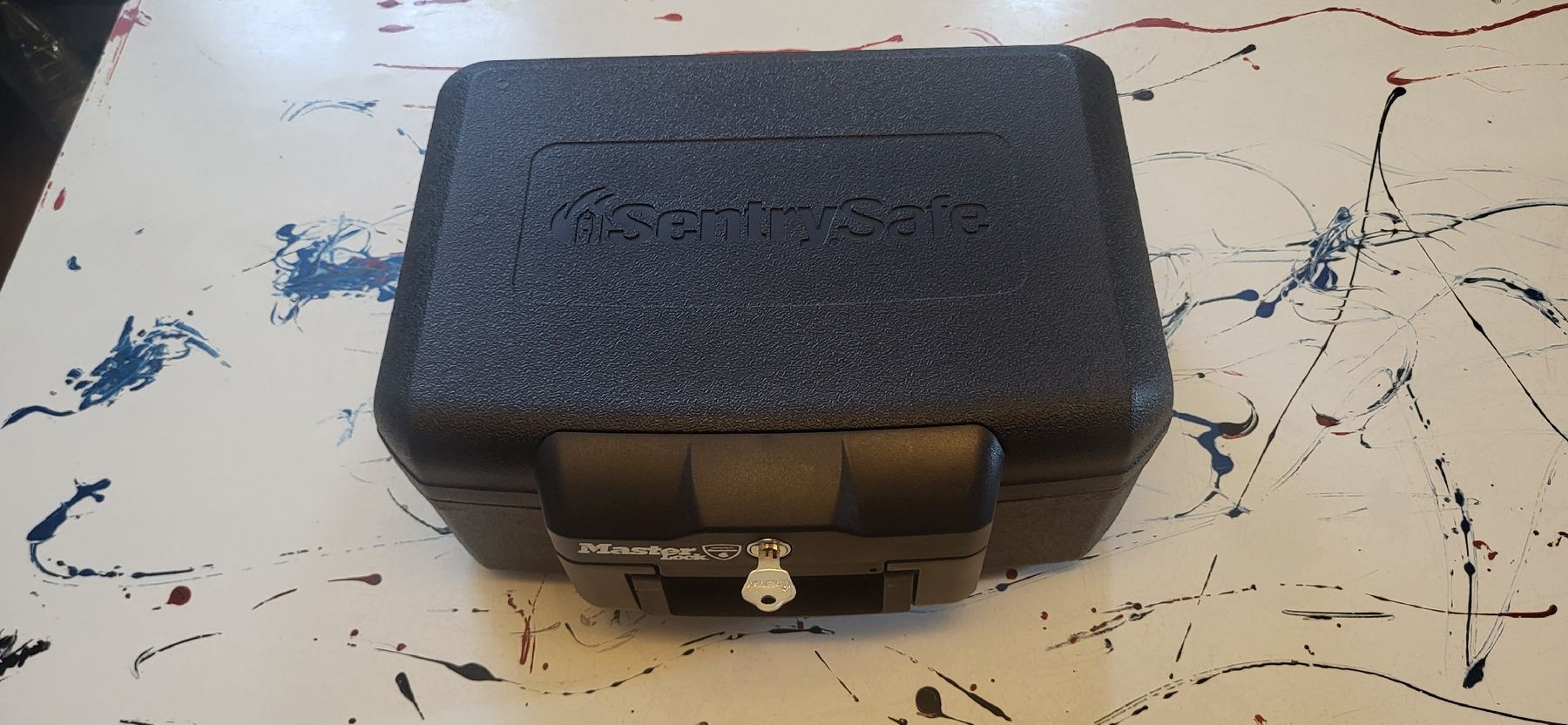 Tresor: Tresor von Master Lock – Gebraucht aus Neuhausen von Lsdr77
