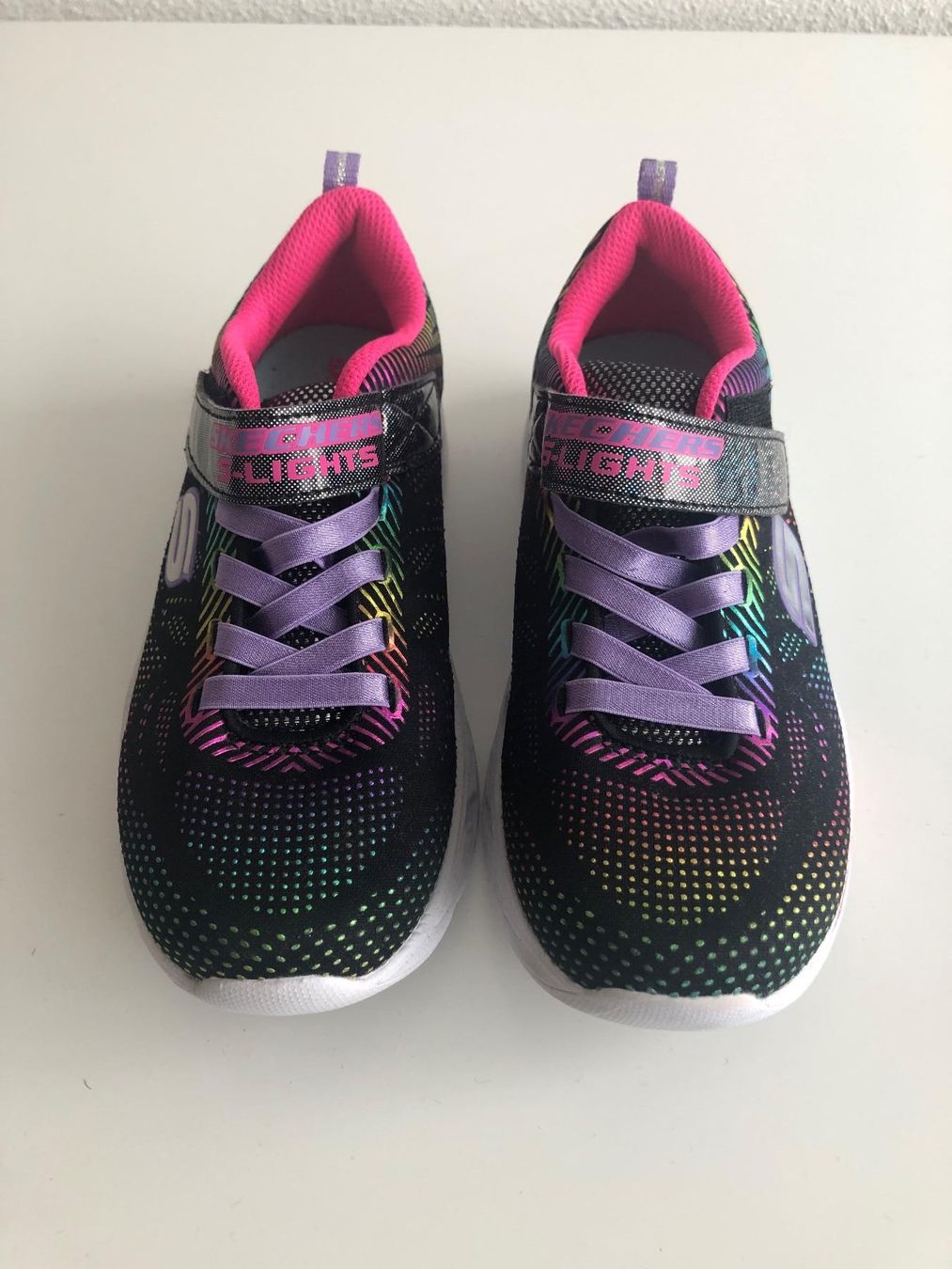 Skechers Scarpe per ragazze: Skechers Sneaker Gr. 35 Mit Licht – Usato da Egg b. Zürich venduto da egg2665