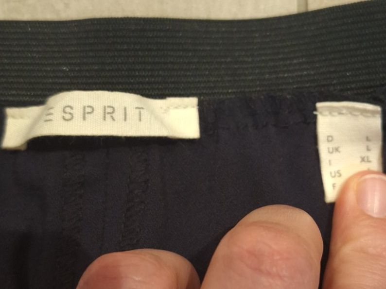 Esprit Pantaloni: Esprit Legere Hose, dunkelblau, Gr. L – Nuovo (secondo la descrizione) da Buochs venduto da DasBaerchi 2