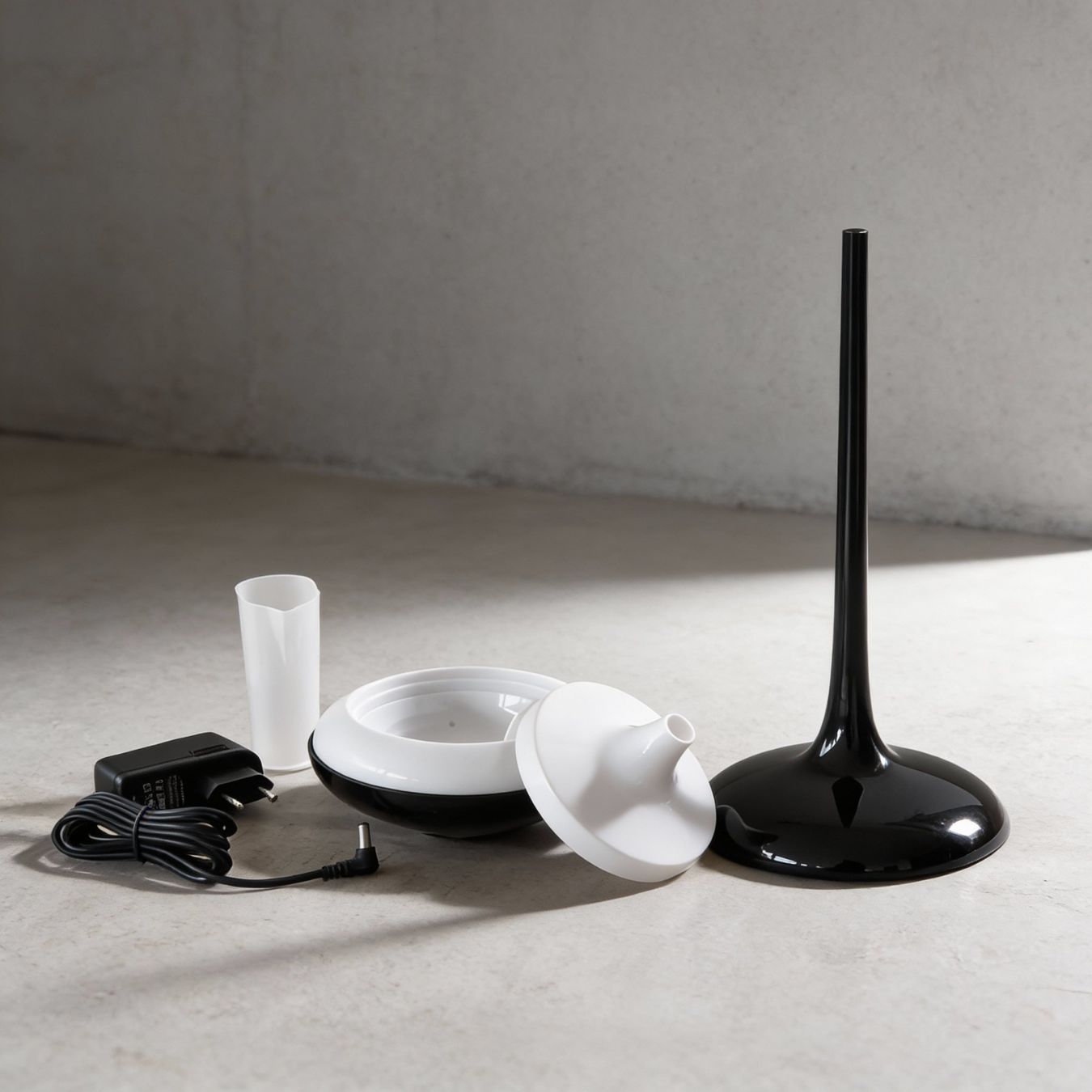 Diffusori di oli essenziali: Design Aroma Diffuser ICHIRIN – Schwarz – Stilvoll – Nuovo e nell'imballaggio originale da Oftringen venduto da elevation72 1
