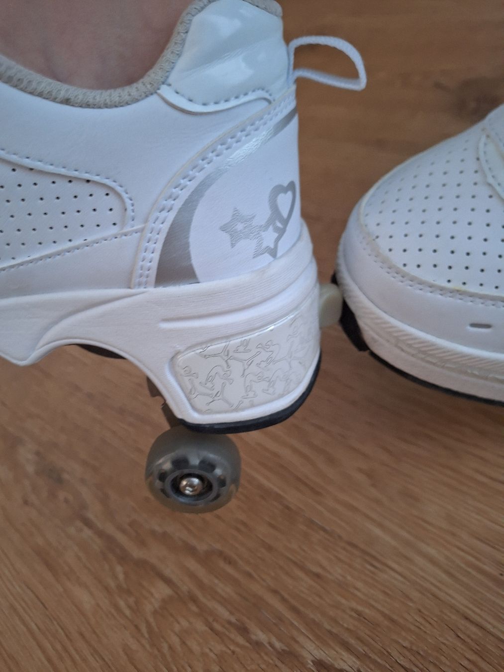 Scarpe per ragazzi: Rollschuh Roller Skates 2in1 Schuhe mit Roller – Nuovo (secondo la descrizione) da Frauenfeld venduto da Manu805 6