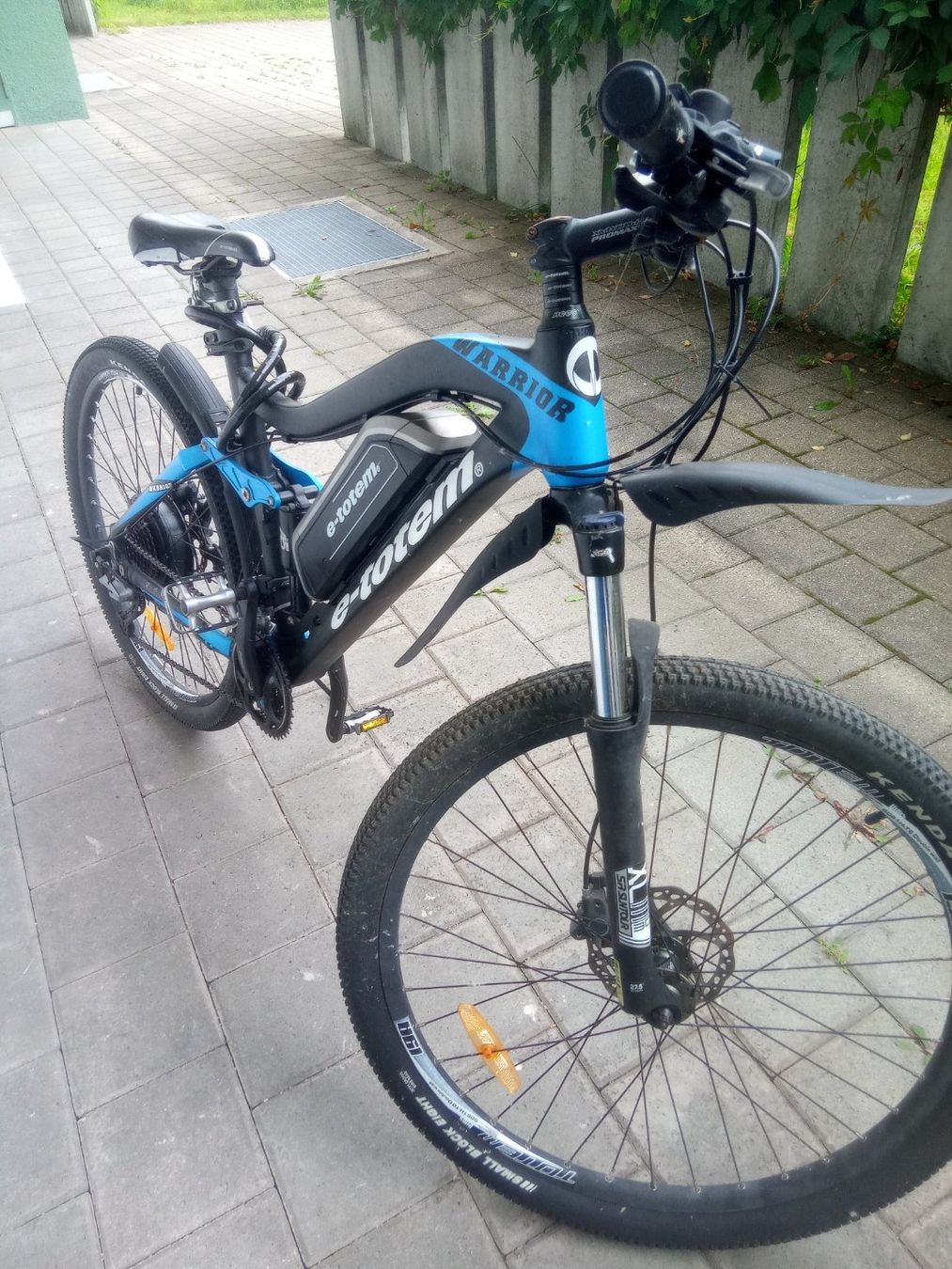 fahrradsattel bei steißbeinbeschwerden SQlab Unisex – Erwachsene 610 Ergolux Active 2.1 Trekking MTB Tour & Travel Fahrradsattel, Schwarz, 14 cm Sport & Freizeit Color:Charcoal Black aus Österreich JOBOBIKE E-Bike Klapprad 20