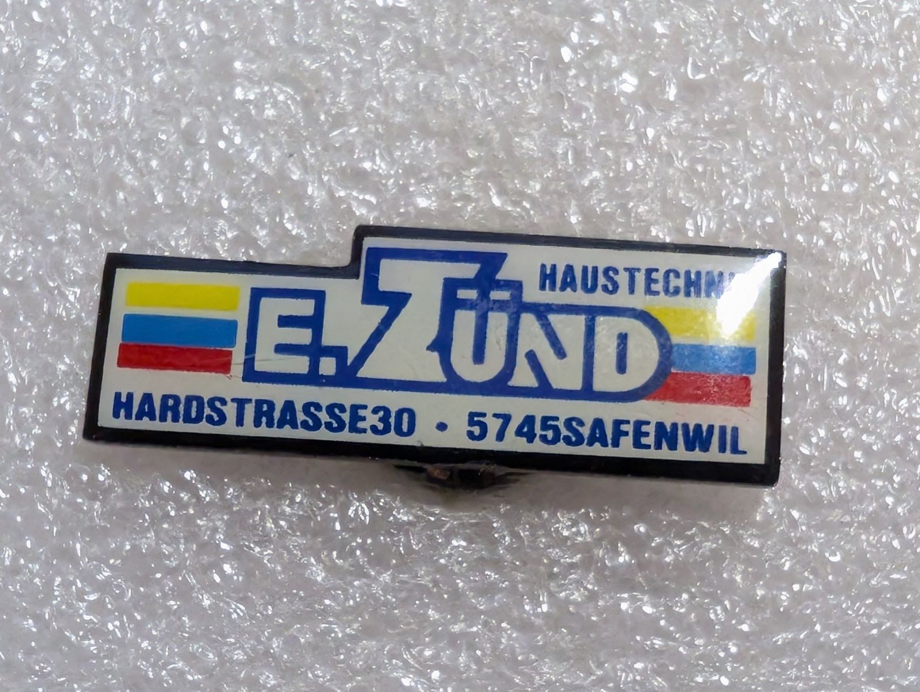 Plaketten & Abzeichen: Ansteckpin 290: E. Zünd – Gebraucht aus Oppligen von Pin-Fall-Shop