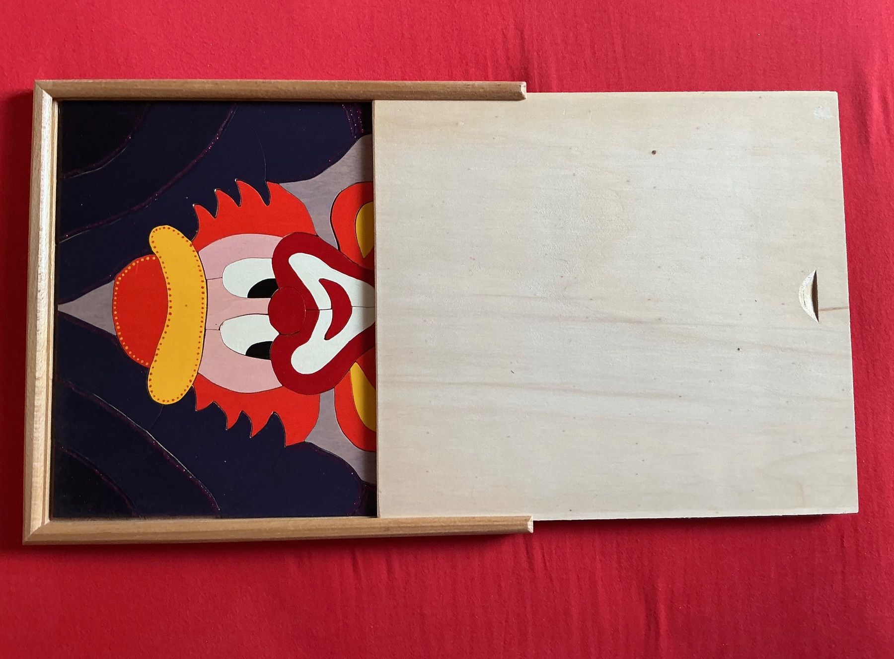 Puzzle: Holzpuzzle Clown / 45 Teile / mit Schiebedeckel – Usato da Stettlen venduto da togram4 3