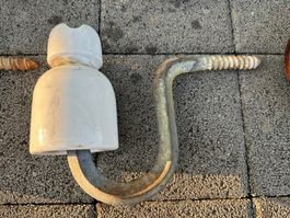 Wunderschöner Porzellan Isolator Glöggli mit Haken Strommast